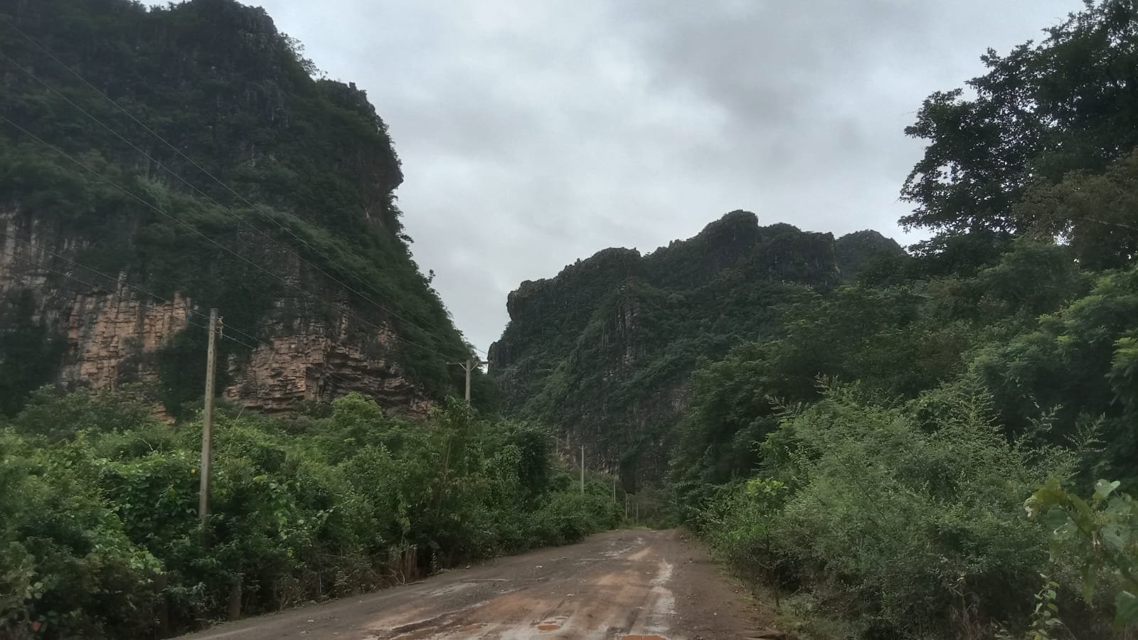 The Great Laos Loop: 15-Day Cycling Adventure from Luang Prabang to Thakhek